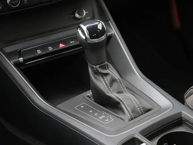 Audi Q3 40 TFSI 190pk quattro S Line 2022 Benzine 33