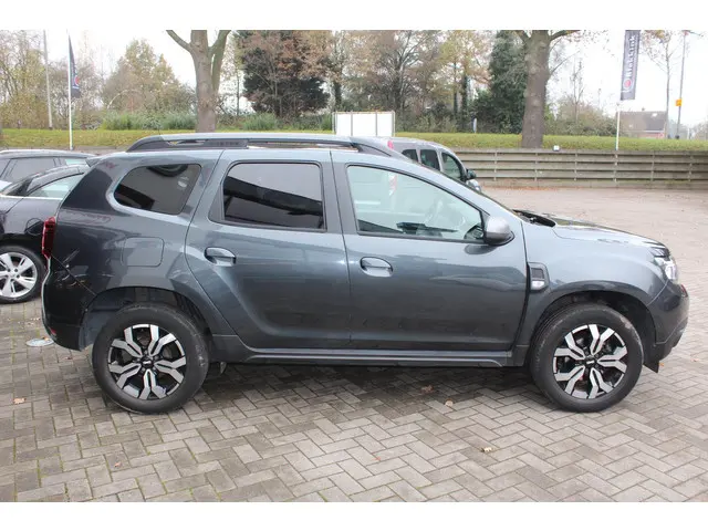 Dacia Duster 1.3 TCe 130 Journey 2023 Benzine 4