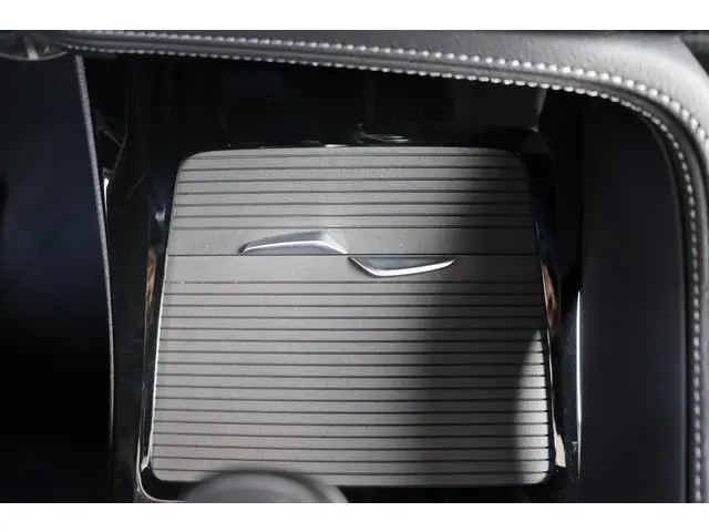 BMW X2 xDrive25e 2021 Hybride Benzine 26