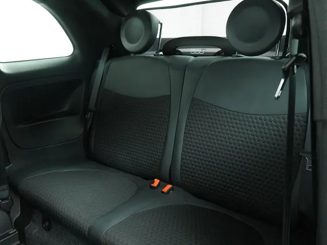 Fiat 500C 0.9 TwinAir Lounge 2013 Benzine 10