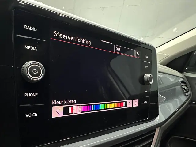 Volkswagen T-Roc 1.5 TSI Life 2022 Benzine 18