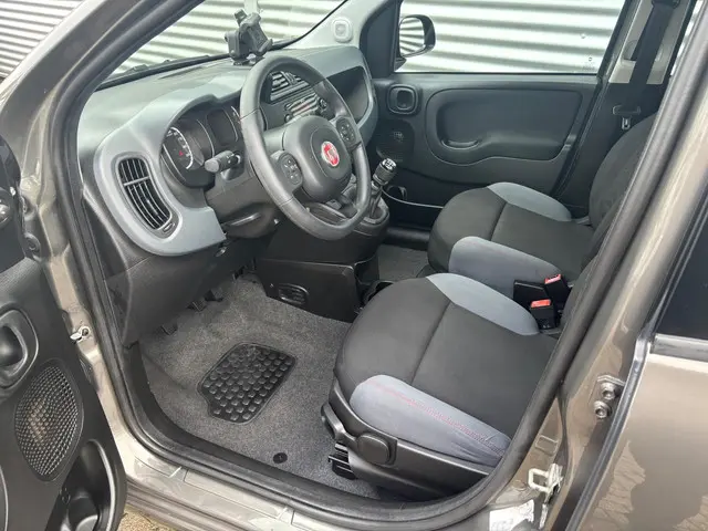 Fiat Panda 1.2 Lounge 2020 Benzine 9