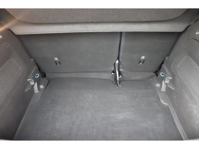 Opel Crossland X 1.2 Turbo Edition org.NL 2020 Benzine 19