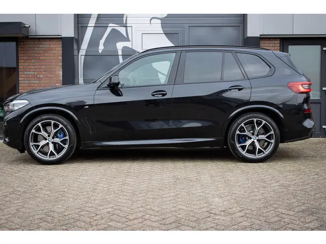 BMW X5 xDrive40i High Executive 2018 Benzine 3