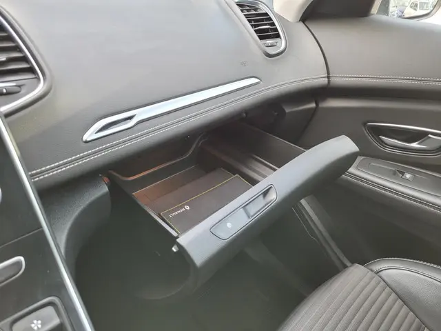 Renault Grand Scénic 1.3 TCe 140 Intens 7p. 2019 Benzine 36