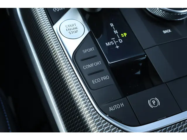 BMW 3 Serie Touring 330i High Executive 2020 Benzine 20