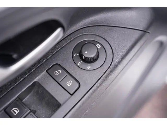 Volkswagen up! 1.0 BMT move up! 2019 Benzine 31