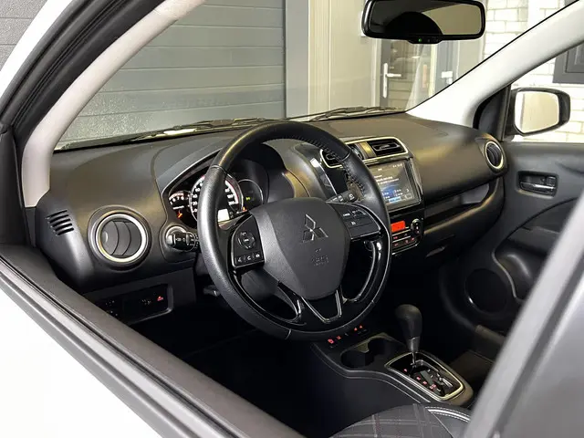 Mitsubishi Space Star 1.2 Instyle 2023 Benzine 7