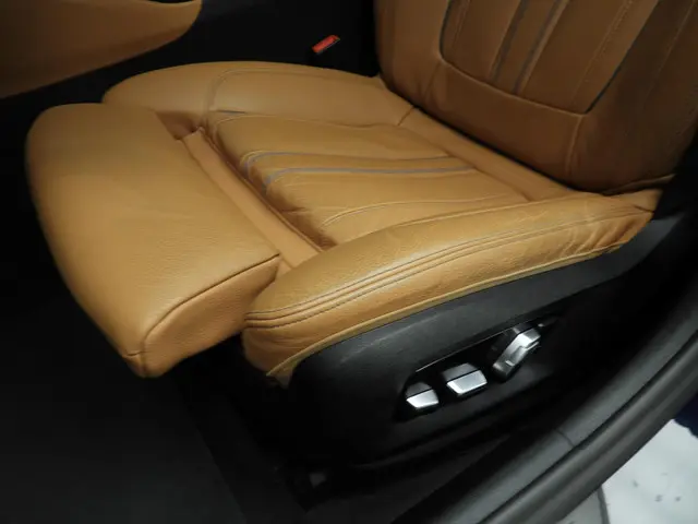 BMW 5 Serie Sedan 540i 2021 Benzine 19