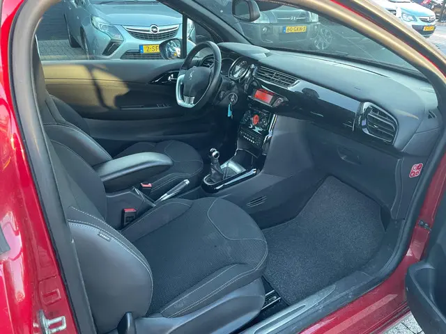 Citroën DS3 1.6 So Chic 2012 Benzine 11