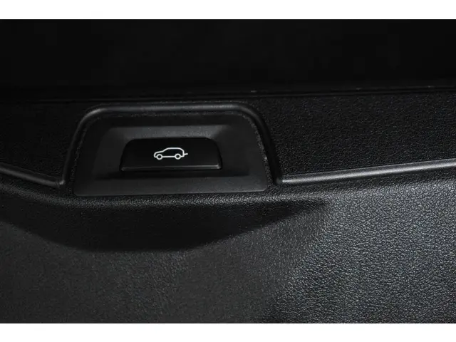 BMW X5 xDrive40i High Executive 2020 Benzine 24