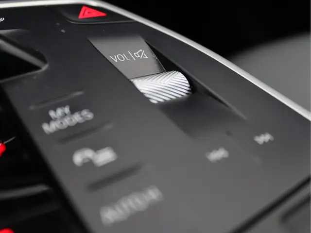 BMW X1 sDrive18i 2023 Benzine 59