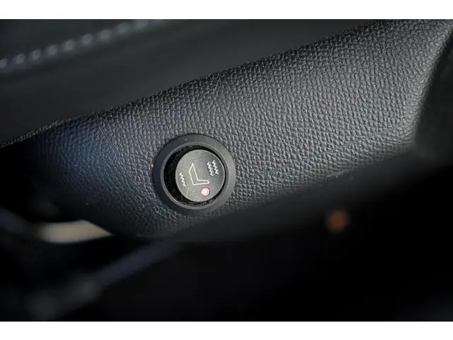 DS DS 3 Crossback 1.2 PureTech Grand Chic 2021 Benzine 35