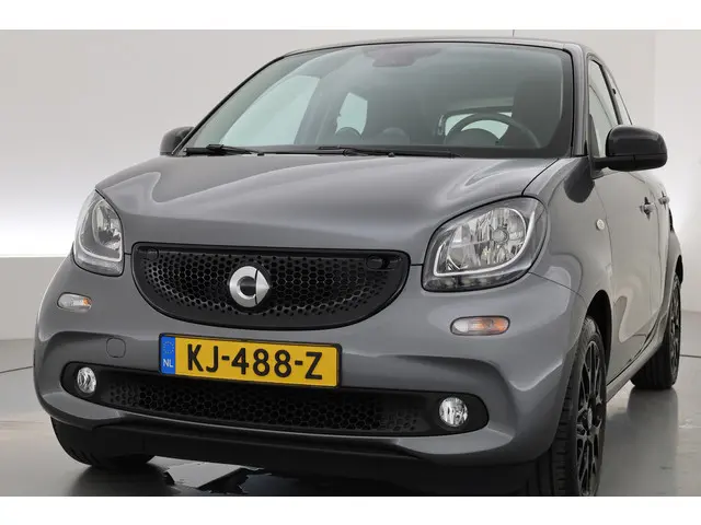 Smart Forfour 1.0 Passion Aut. 2016 Benzine 24
