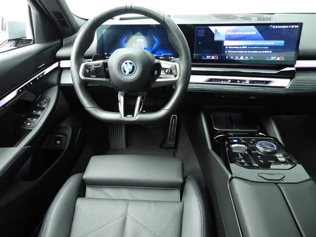 BMW i5 xDrive40 2024 Elektrisch 10