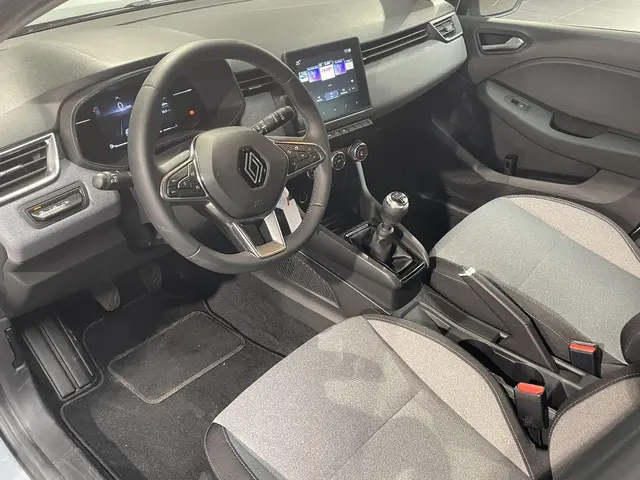 Renault Clio 1.0 TCe 90 GPF evolution 2024 Benzine 19