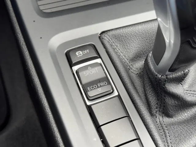 BMW X1 sDrive18i Executive Edition 2020 Benzine 28