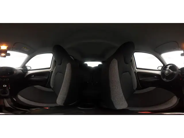 Toyota Aygo X 1.0 VVT-i MT Play 2023 Benzine 40