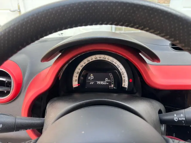 Renault Twingo 0.9 TCe Intens 2020 Benzine 12