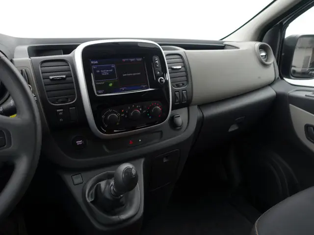 Renault Trafic 1.6 dCi Euro 6 T29 L2 Luxe- 2016 Diesel 8