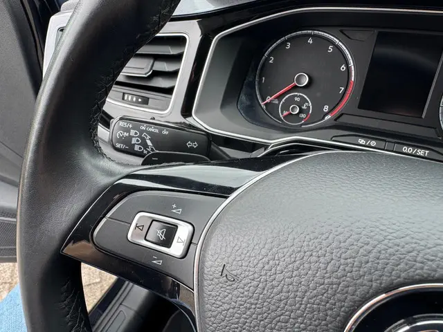 Volkswagen Polo 1.0 TSI Highline 2018 Benzine 19