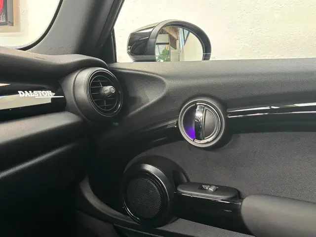 MINI Cooper Mini 1.5 Dalston Edition 2021 Benzine 29