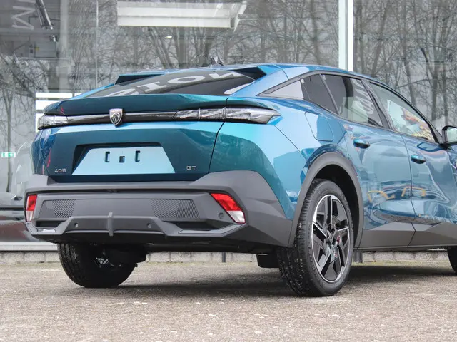 Peugeot 408 HYBRID 145 e-DCS6 GT 2026 Hybride Benzine 28