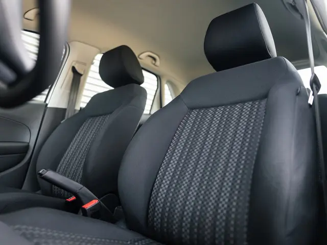 Volkswagen Polo 1.2 TSI Comfortline 2014 Benzine 16