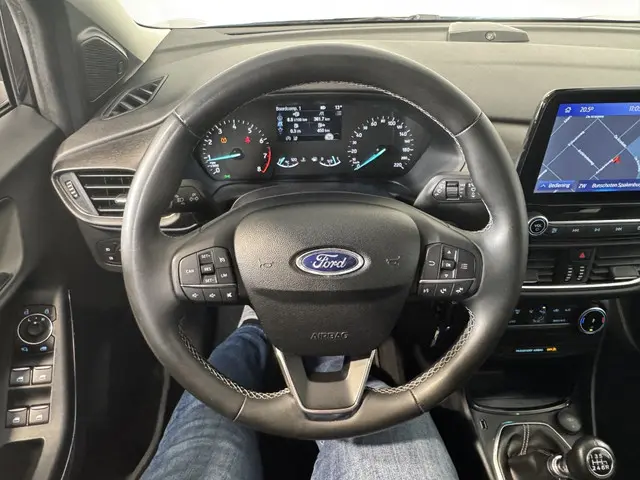 Ford Puma 1.0 EB Hyb. Tit. X 2022 Benzine 19