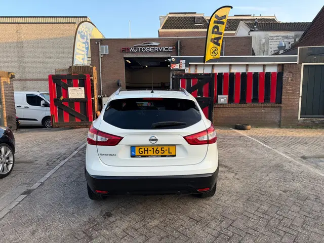 Nissan QASHQAI 1.2 Tekna 2015 Benzine 4