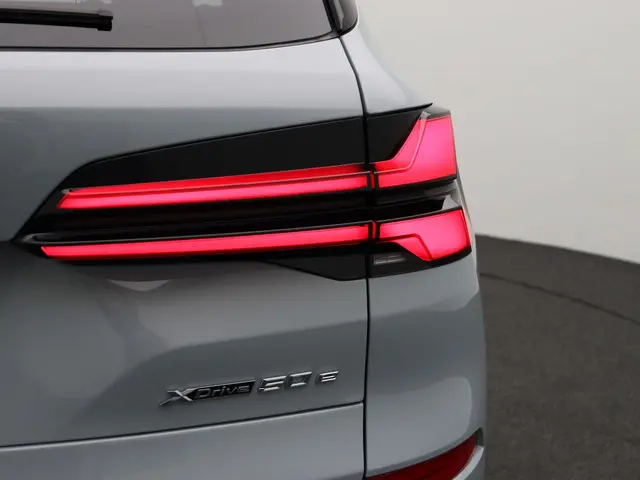 BMW X5 xDrive50e 2025 Hybride Benzine 10