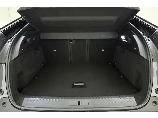 Peugeot 3008 1.2 Hybrid 145 GT 2025 Hybride Benzine 3