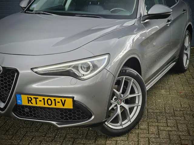 Alfa Romeo Stelvio 2.0 T AWD First Edition 2018 Benzine 4
