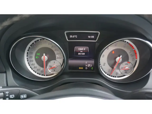 Mercedes-Benz GLA 200 157pk Ambition 2014 Benzine 37