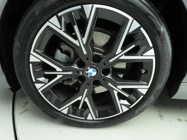 BMW 1 Serie 5-deurs 120 2025 Benzine 36