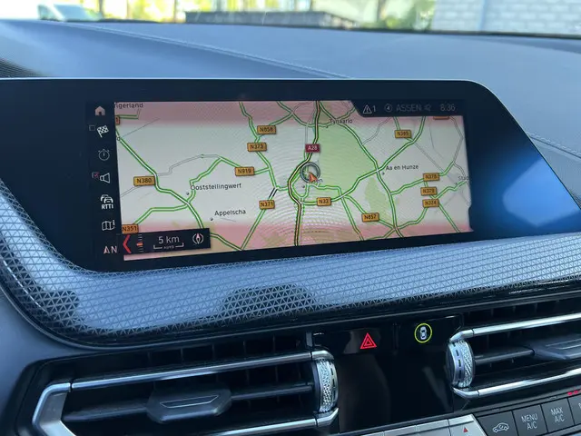 BMW 1 Serie 118i Sport Line 2020 Benzine 19