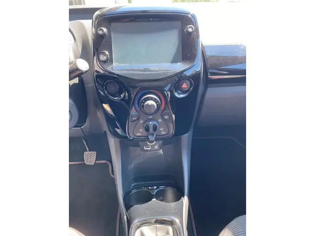 Peugeot 108 1.0 e-VTi GT-Line 2019 Benzine 13