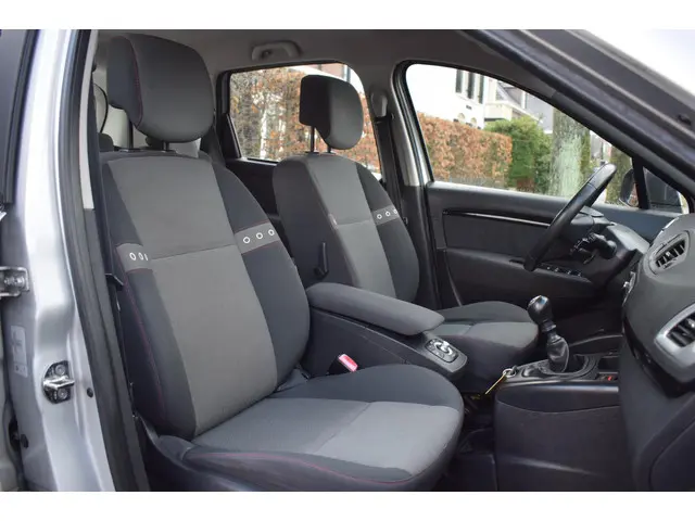 Renault Scénic 1.2 TCe Expression Trekhaak 2013 Benzine 18