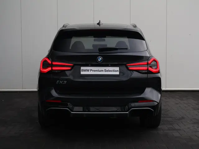 BMW iX3 High Executive 80 kWh 2023 Elektrisch 12