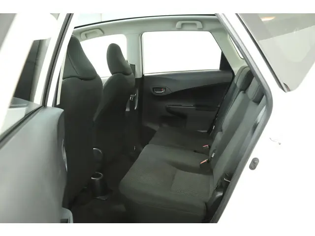 Toyota Verso-S 1.3 VVT-i Dynamic 2015 Benzine 18