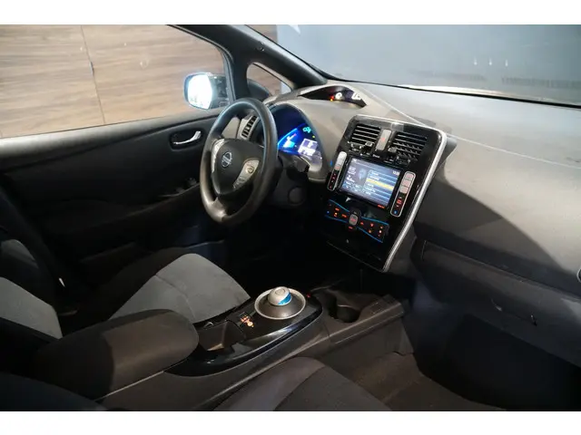 Nissan Leaf Acenta 24 kWh 2014 Elektrisch 15