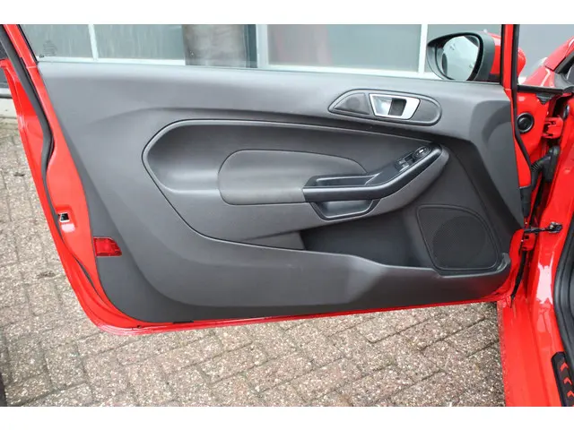 Ford Fiesta 1.6 ST1 2014 Benzine 19