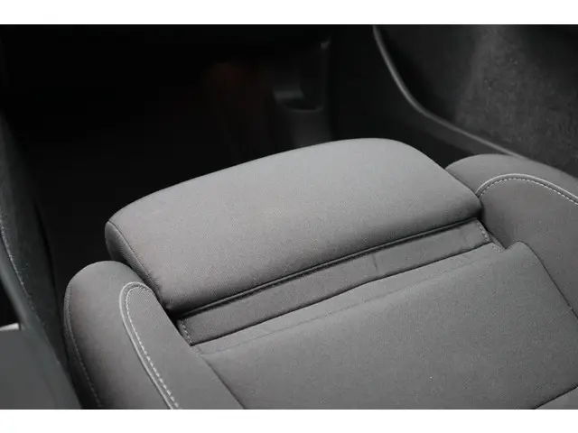 Volvo XC40 Recharge Core 70 kWh 2023 Elektrisch 10