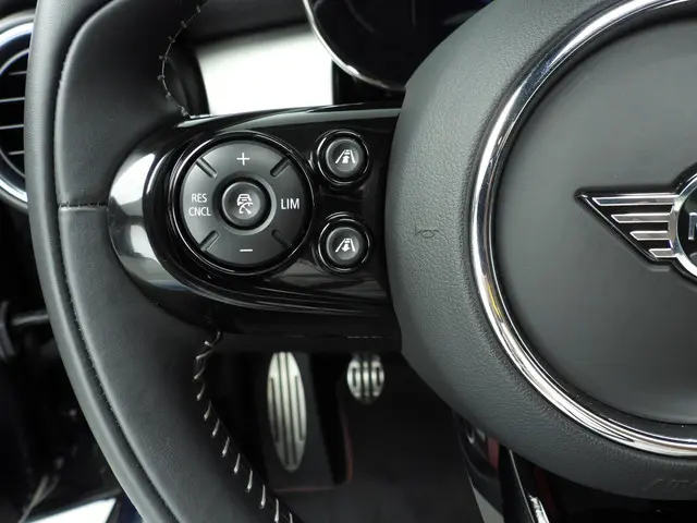 MINI 3-Deurs John Cooper Works 2021 Benzine 13