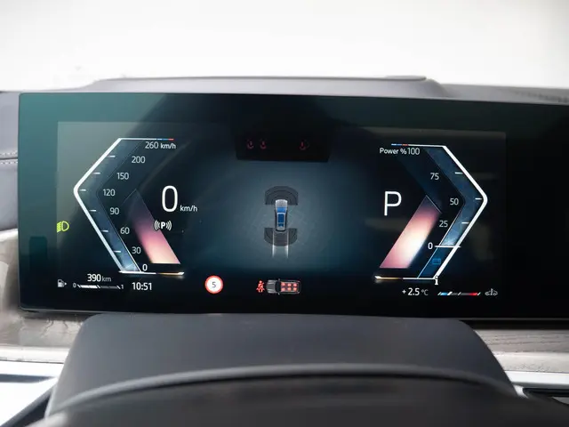 BMW X7 M60i xDrive 2023 Benzine 36