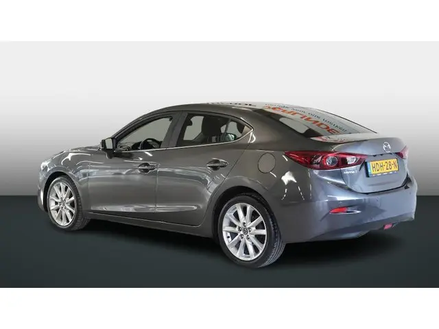 Mazda 3 3