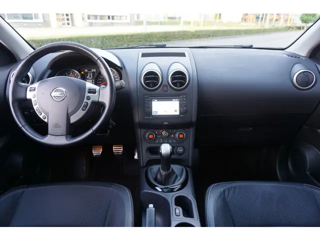 Nissan QASHQAI 1.6 360 2013 Benzine 8