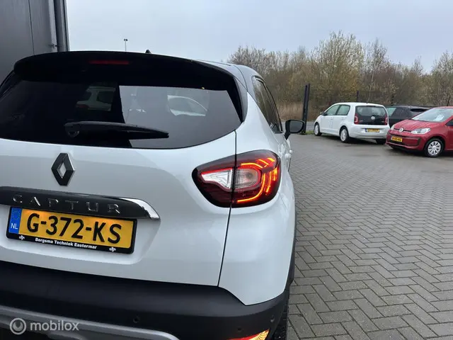 Renault Captur 1.3 TCe Intens Automaat! 2019 Benzine 24