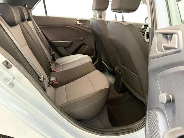 Hyundai i20 1.2 Comfort EASSS Sport Lijn 2018 Benzine 14