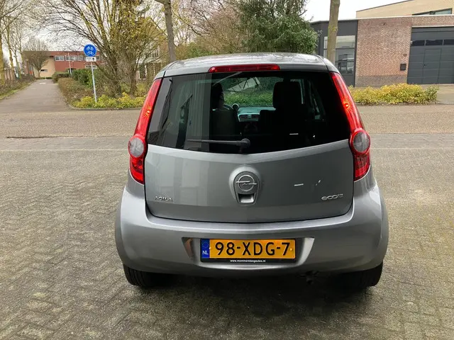 Opel Agila 1.0 Edition Airco 99000 Km N.a.p 2012 Benzine 10